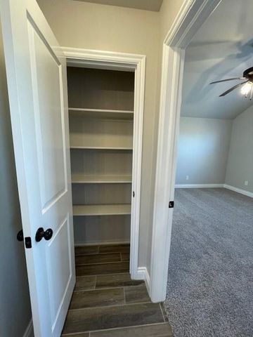 3217 Mt Nebo Drive, Yukon, OK 73099