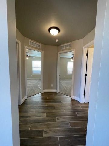 3217 Mt Nebo Drive, Yukon, OK 73099