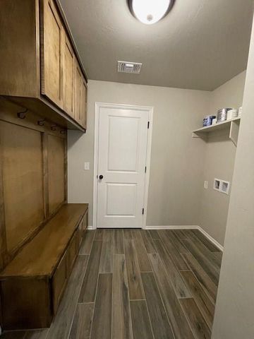 3217 Mt Nebo Drive, Yukon, OK 73099