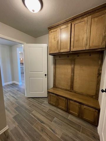 3217 Mt Nebo Drive, Yukon, OK 73099