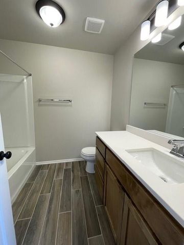 3217 Mt Nebo Drive, Yukon, OK 73099