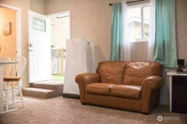 3706 S 255th Place, Kent, WA 98032