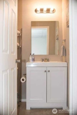 3706 S 255th Place, Kent, WA 98032