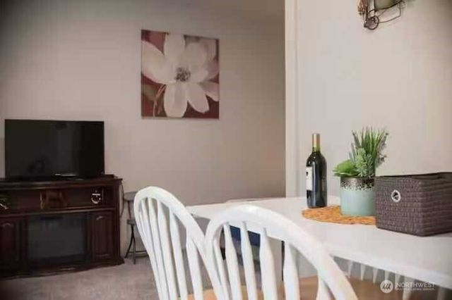 3706 S 255th Place, Kent, WA 98032