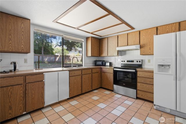 3706 S 255th Place, Kent, WA 98032