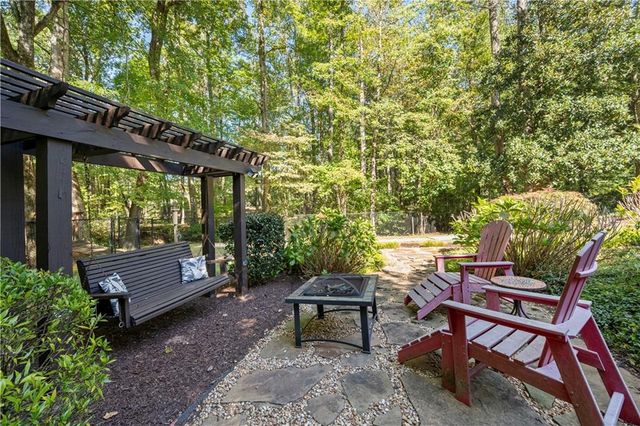 606 Tabbystone NW Street, Marietta, GA 30064