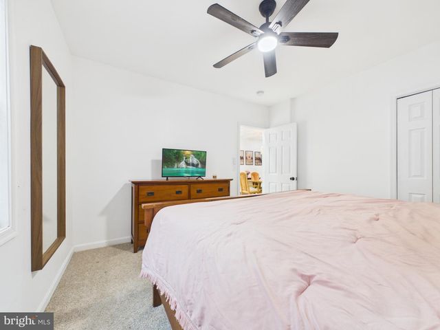 2709 OAKLEY AVE, Baltimore, MD 21215