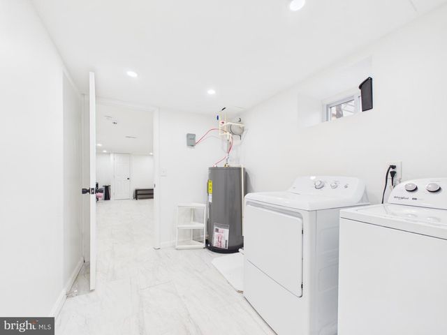 2709 OAKLEY AVE, Baltimore, MD 21215