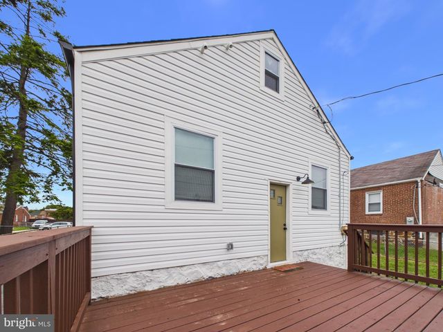 2709 OAKLEY AVE, Baltimore, MD 21215