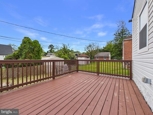 2709 OAKLEY AVE, Baltimore, MD 21215