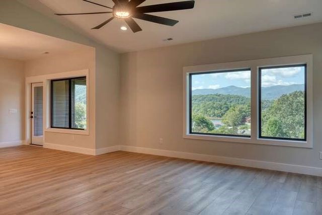 1458 Montana Lane, Hiawassee, GA 30546