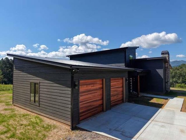 1458 Montana Lane, Hiawassee, GA 30546