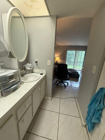 549 N University Drive 64, Plantation, FL 33324