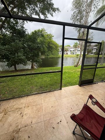 549 N University Drive 64, Plantation, FL 33324