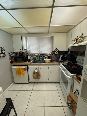 549 N University Drive 64, Plantation, FL 33324