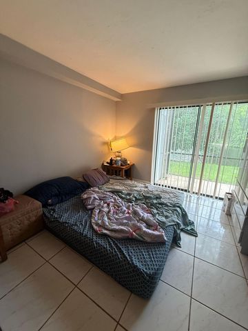 549 N University Drive 64, Plantation, FL 33324
