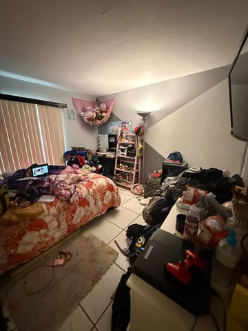 549 N University Drive 64, Plantation, FL 33324