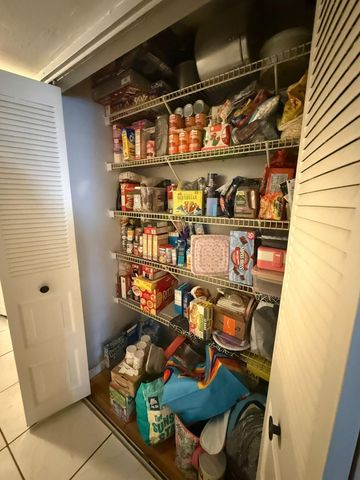 549 N University Drive 64, Plantation, FL 33324