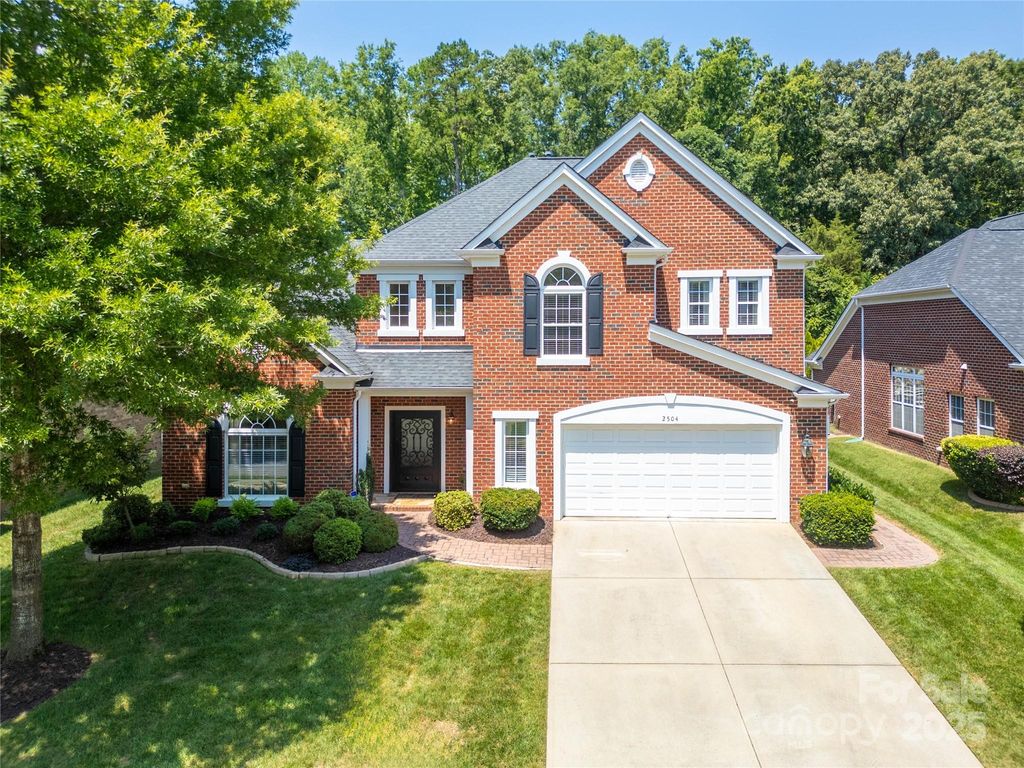 2504 River Oaks Drive, Waxhaw, NC 28173