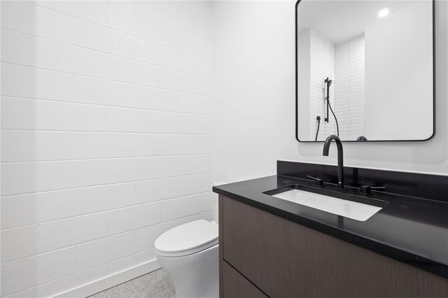 842 SE 8th Street, Bentonville, AR 72712