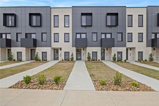842 SE 8th Street, Bentonville, AR 72712