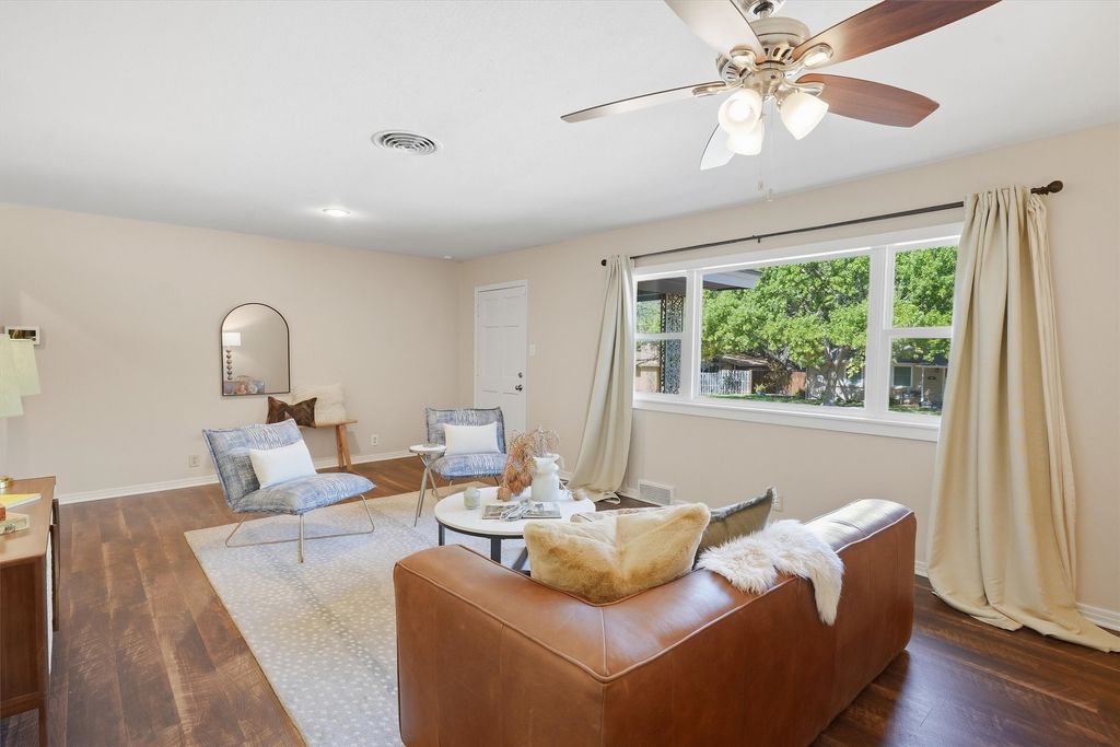 4709 Selkirk Drive, Fort Worth, TX 76109 — photo 3