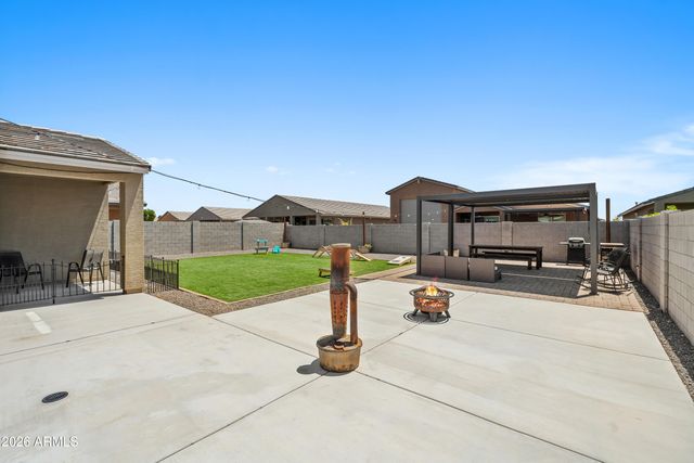 3297 E LUNA Drive, San Tan Valley, AZ 85143