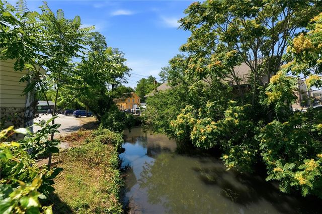 3376 Post Road, Warwick, RI 02886