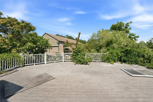 3376 Post Road, Warwick, RI 02886