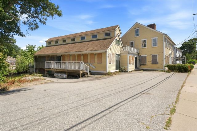 3376 Post Road, Warwick, RI 02886
