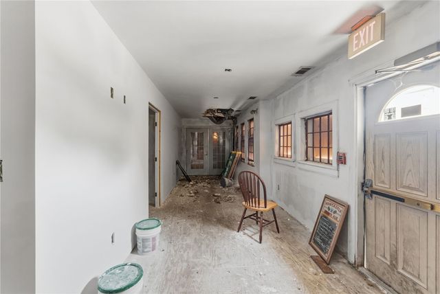 3376 Post Road, Warwick, RI 02886