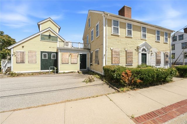 3376 Post Road, Warwick, RI 02886