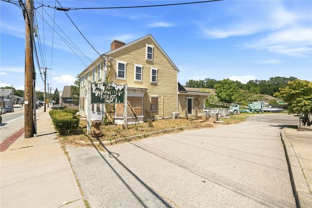 3376 Post Road, Warwick, RI 02886