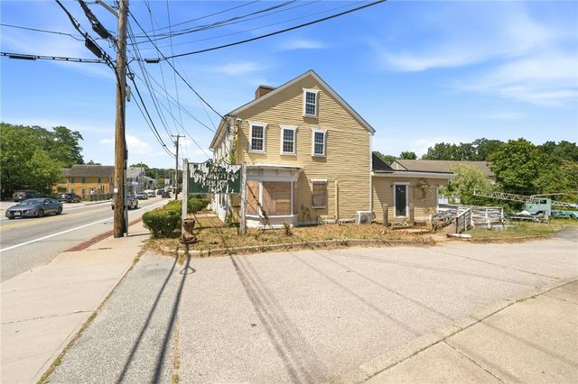 3376 Post Road, Warwick, RI 02886