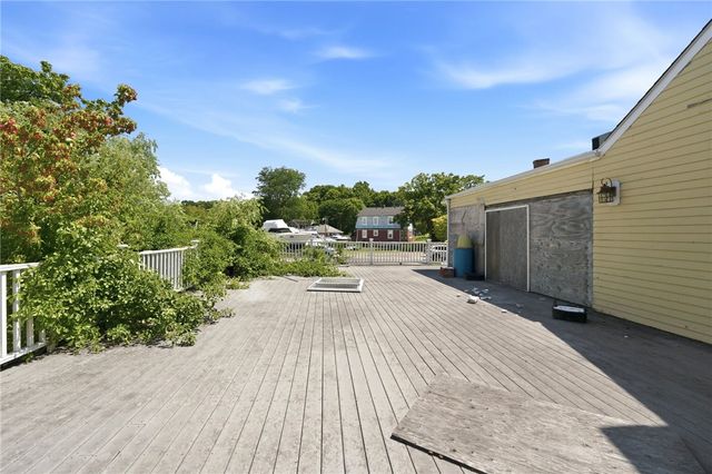 3376 Post Road, Warwick, RI 02886