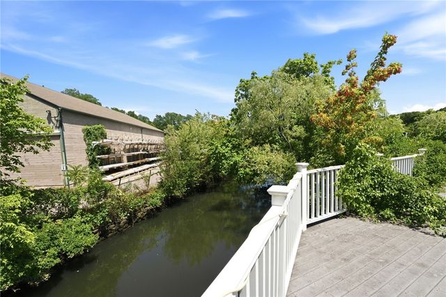 3376 Post Road, Warwick, RI 02886
