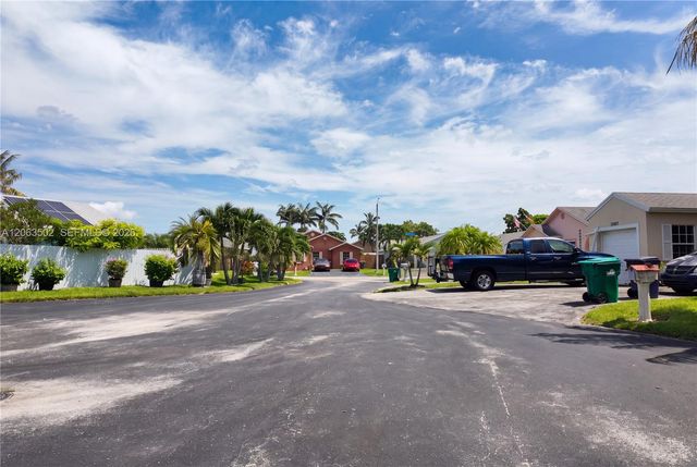 25039 SW 127th Place, Homestead, FL 33032