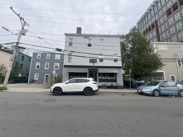 89A Second Street 1, Cambridge, MA 02141