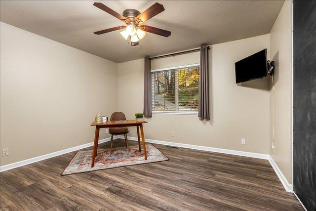 17117 Lawrence Way, Grass Valley, CA 95949