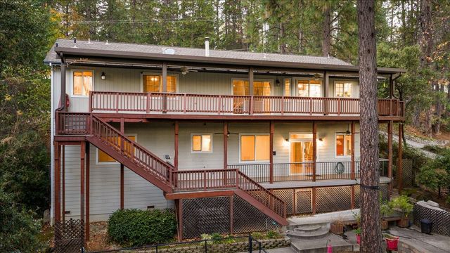 17117 Lawrence Way, Grass Valley, CA 95949