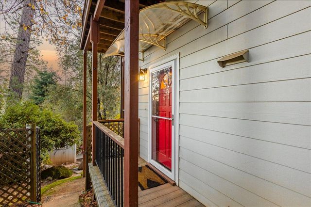 17117 Lawrence Way, Grass Valley, CA 95949