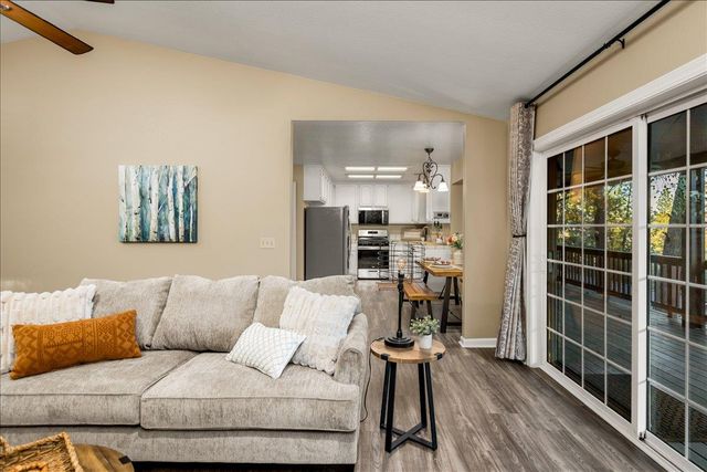 17117 Lawrence Way, Grass Valley, CA 95949