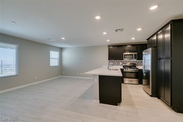 6184 Rathbone St, Las Vegas, NV 89166