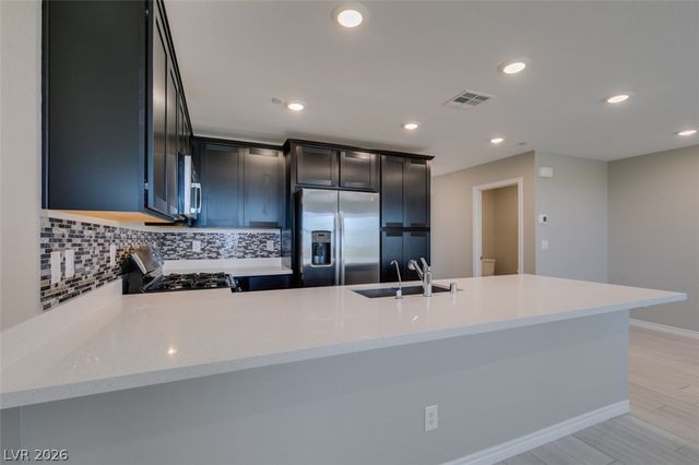 6184 Rathbone St, Las Vegas, NV 89166