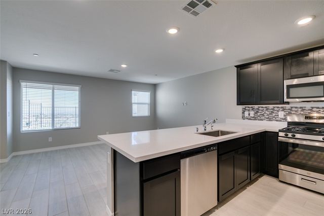 6184 Rathbone St, Las Vegas, NV 89166