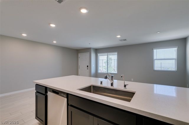 6184 Rathbone St, Las Vegas, NV 89166