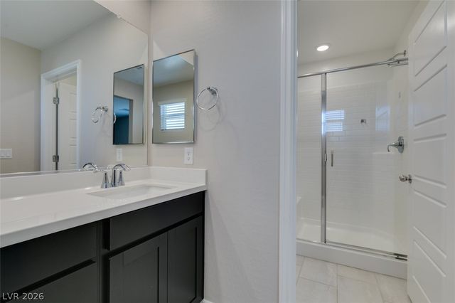 6184 Rathbone St, Las Vegas, NV 89166