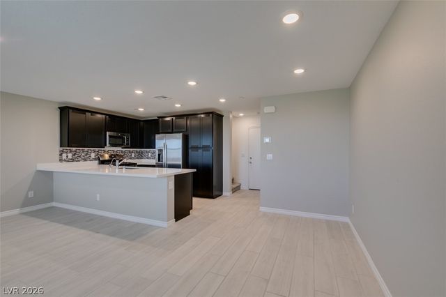 6184 Rathbone St, Las Vegas, NV 89166