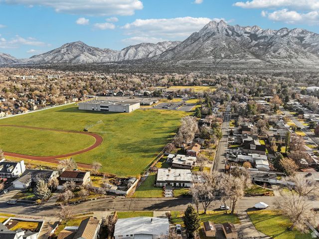 1475 E LAKEWOOD DR, Holladay, UT 84117