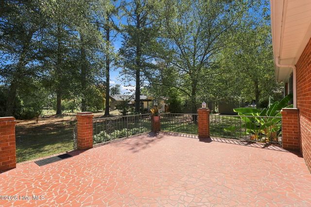 309 Forest Drive, La Grange, NC 28551